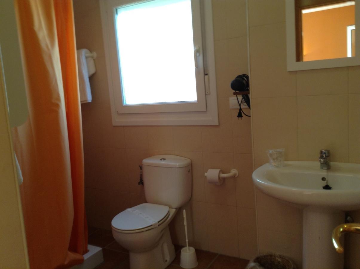 Hostal Camino Del Perdon Uterga 外观 照片