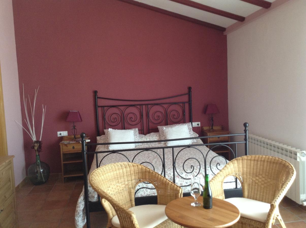 Hostal Camino Del Perdon Uterga 外观 照片